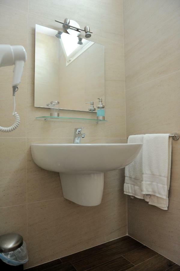 מודוניו B&B Sun House מראה חיצוני תמונה