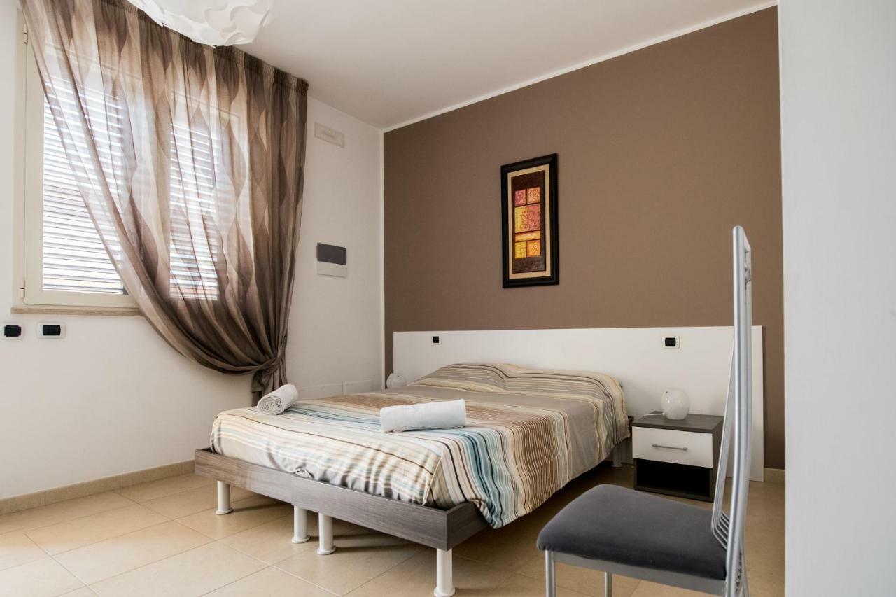 מודוניו B&B Sun House מראה חיצוני תמונה