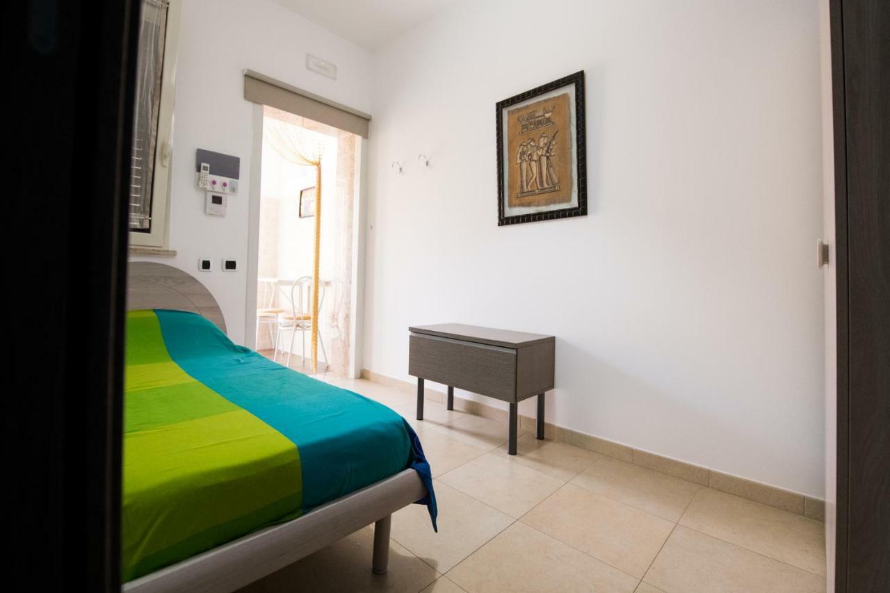מודוניו B&B Sun House מראה חיצוני תמונה